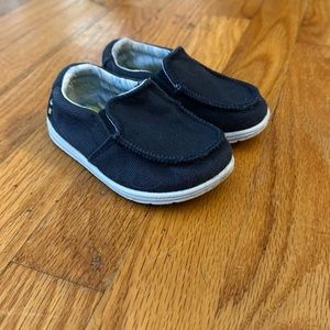 Cat & Jack shoes size 5